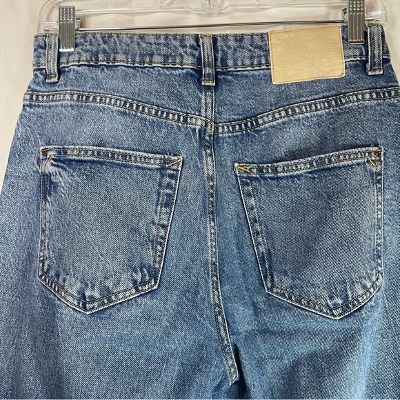 Zara Women's high Rise straight leg size 6 Blue Jeans - Picture 4 of 9